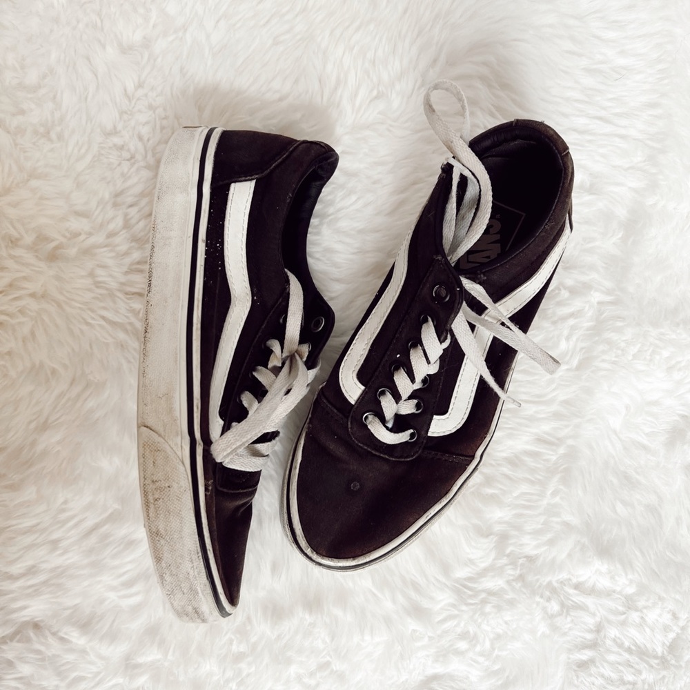 VANS off the wall black and white size 8 shoes